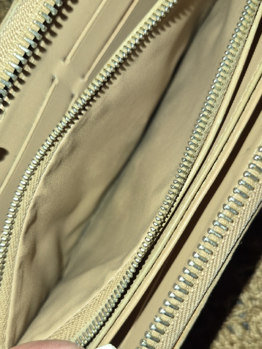 Authentic Vernis Embossed Zip Wallet in Tan - Picture 6 of 10